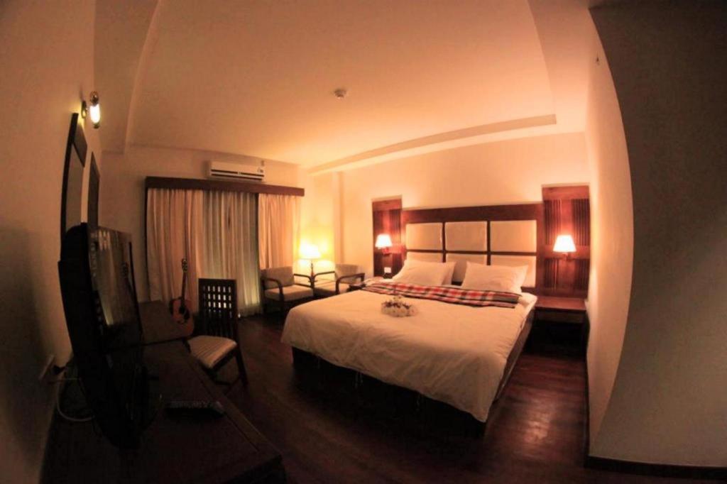 River City Hotel Mukdahan Exterior foto