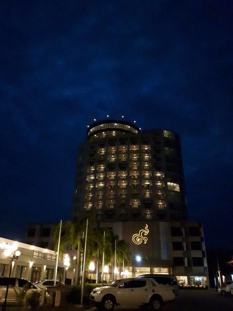 River City Hotel Mukdahan Exterior foto