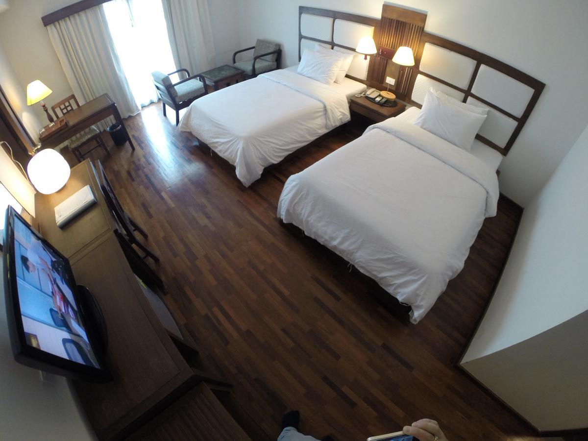 River City Hotel Mukdahan Exterior foto
